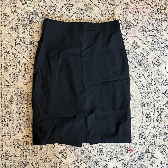 Banana Republic black pencil skirt size 2 - Picture 1 of 4